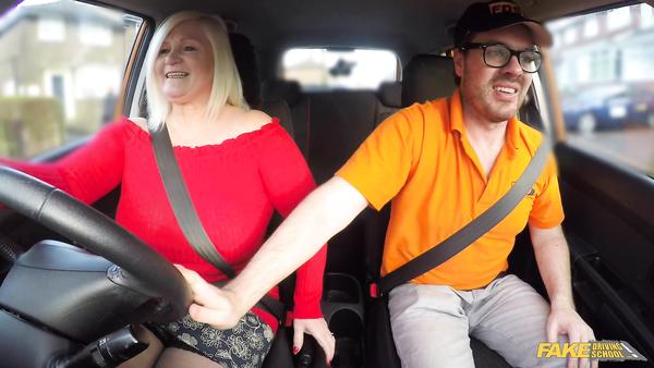 Young boy fucks mature fat woman Lacey